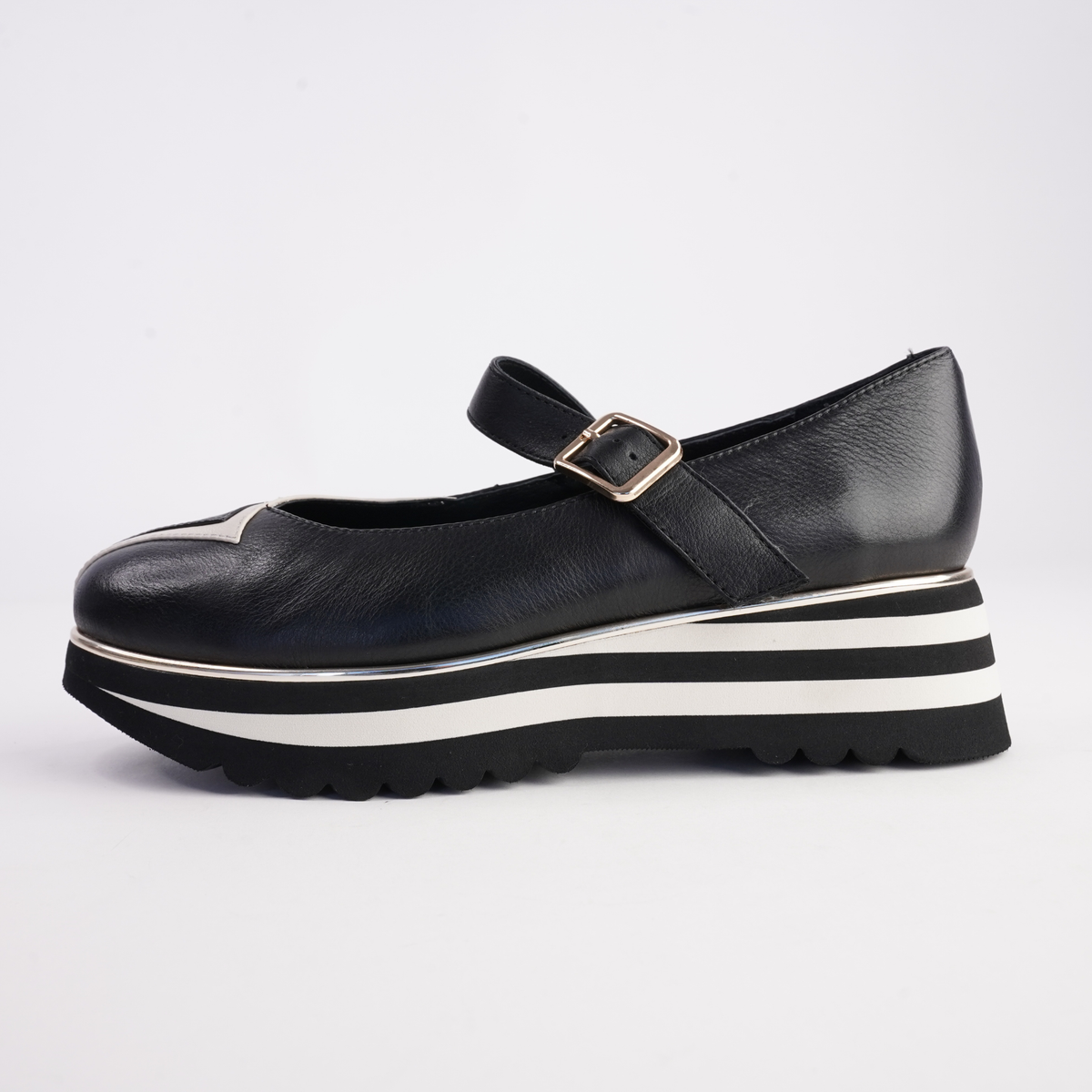 Elanies Black/ Milk Leather Flats - DJANGO AND JULIETTE | Shouz