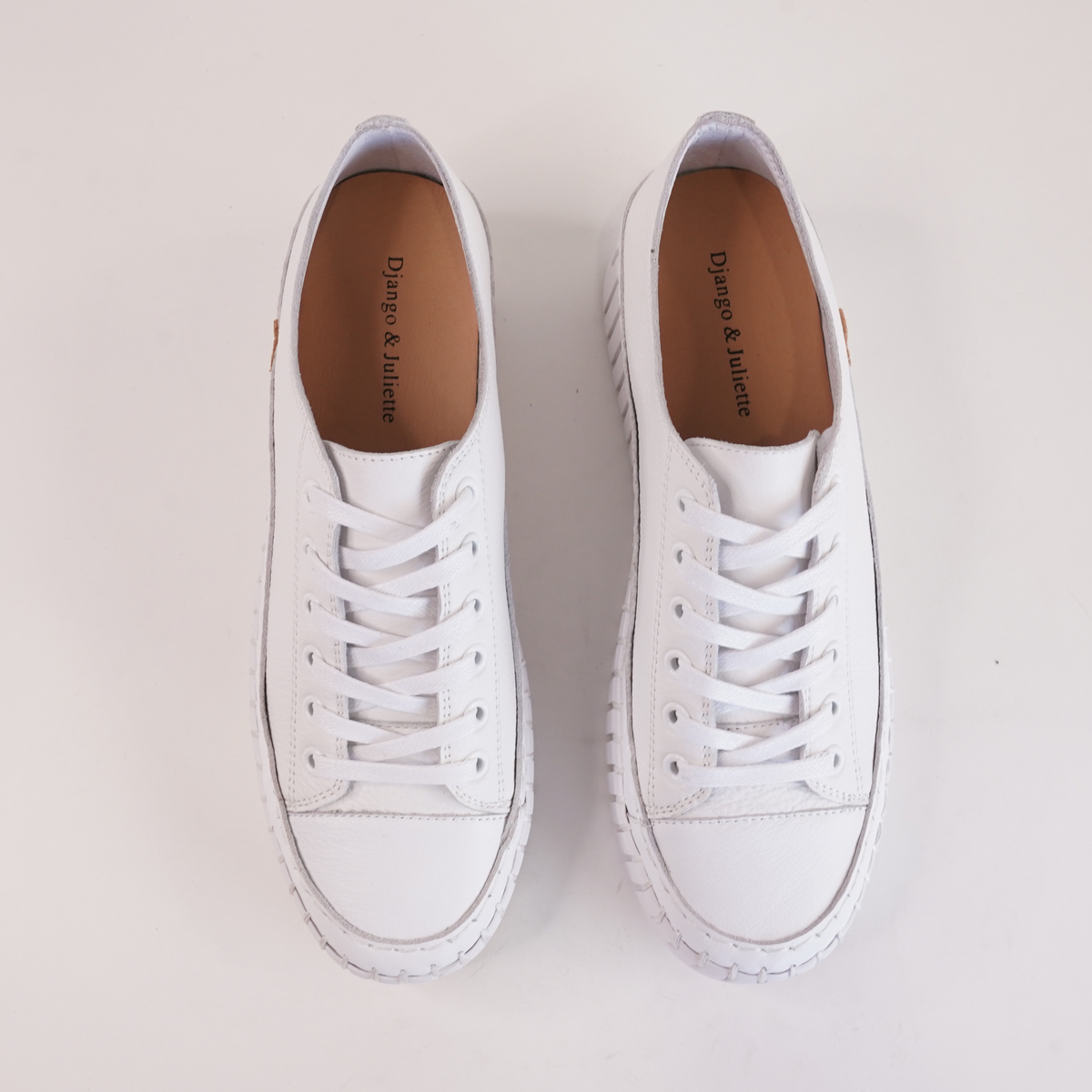 Baselo White Leather Sneakers - DJANGO AND JULIETTE | Shouz