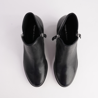 Mitysue Black.Leather/ Black Boots - DJANGO AND JULIETTE | Shouz