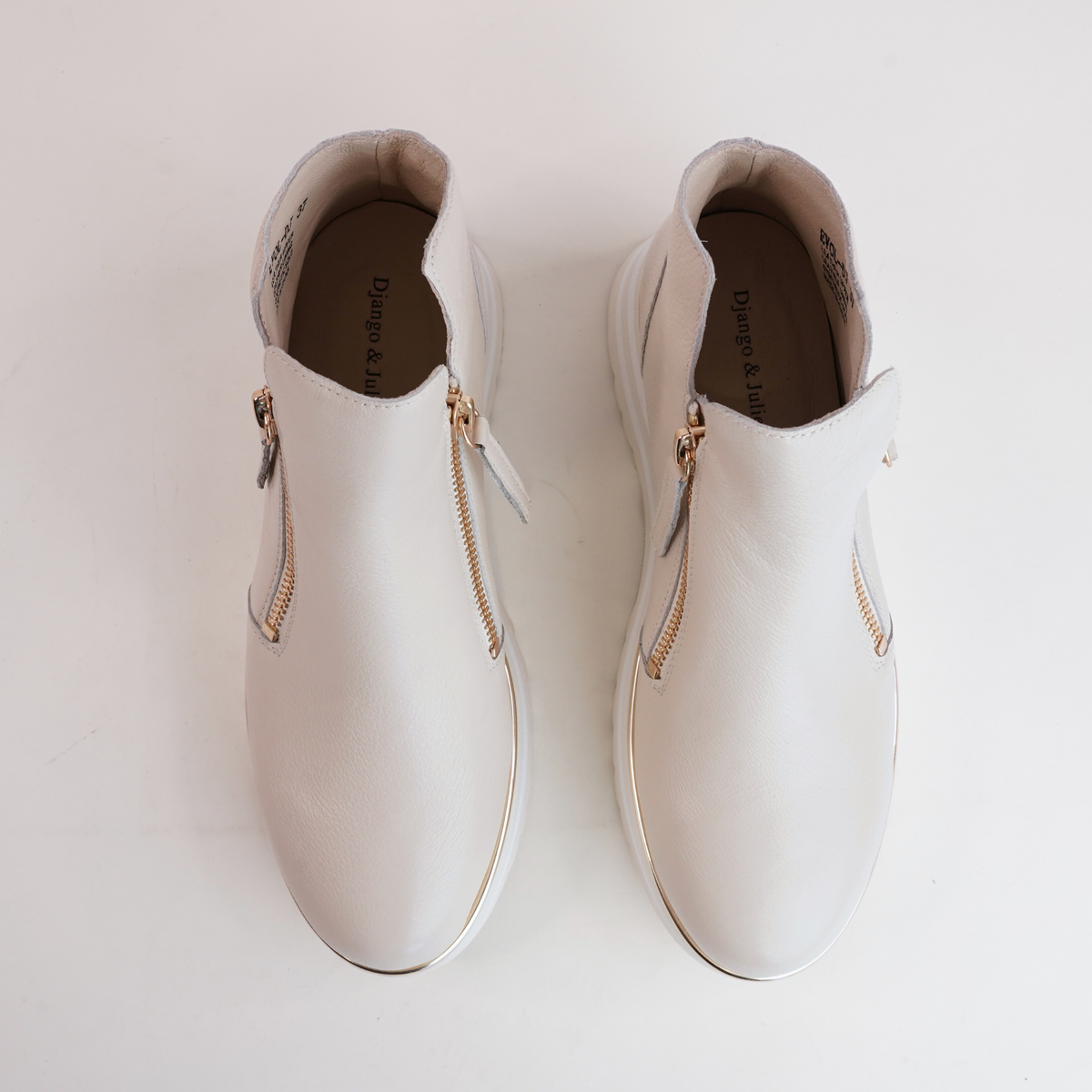 Evol Milk Leather Ankle Boots - DJANGO AND JULIETTE | Shouz