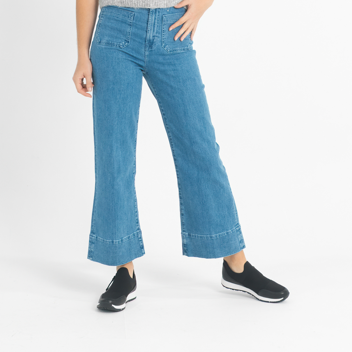 Jirels Black Sneakers