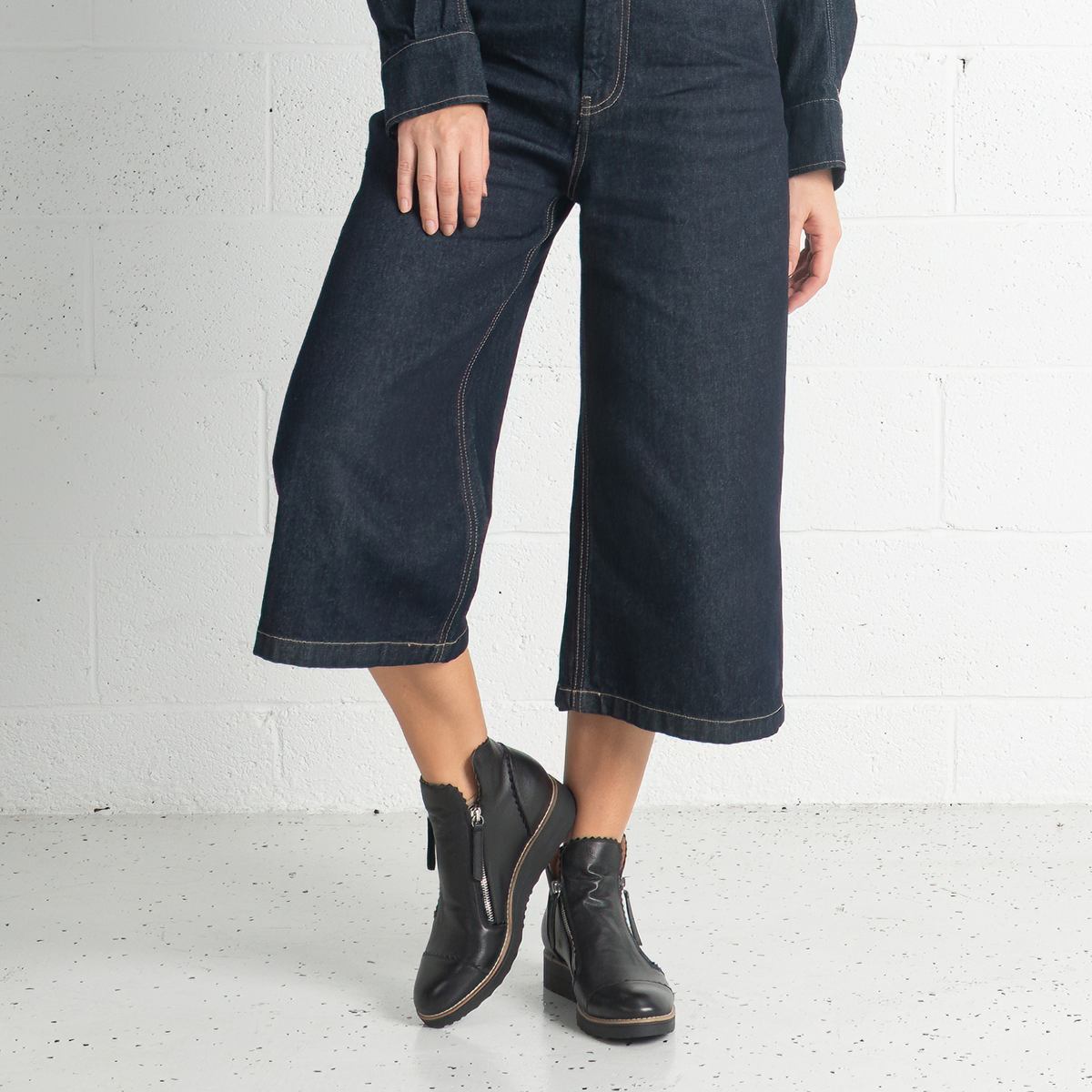 Ooday Black Leather / Black Patent Ankle Boots