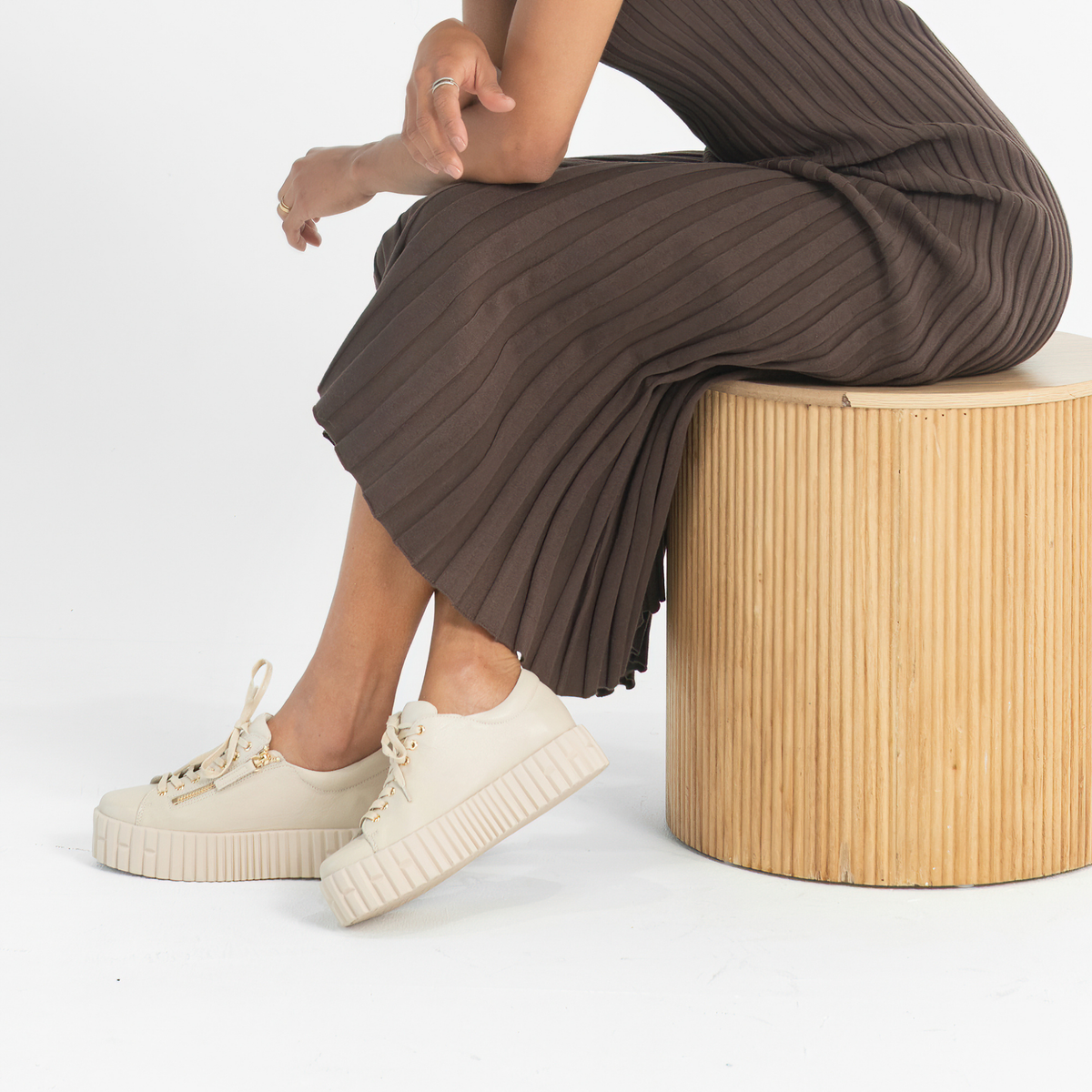 Bongoe Vanilla Leather Sneakers - DJANGO AND JULIETTE | Shouz