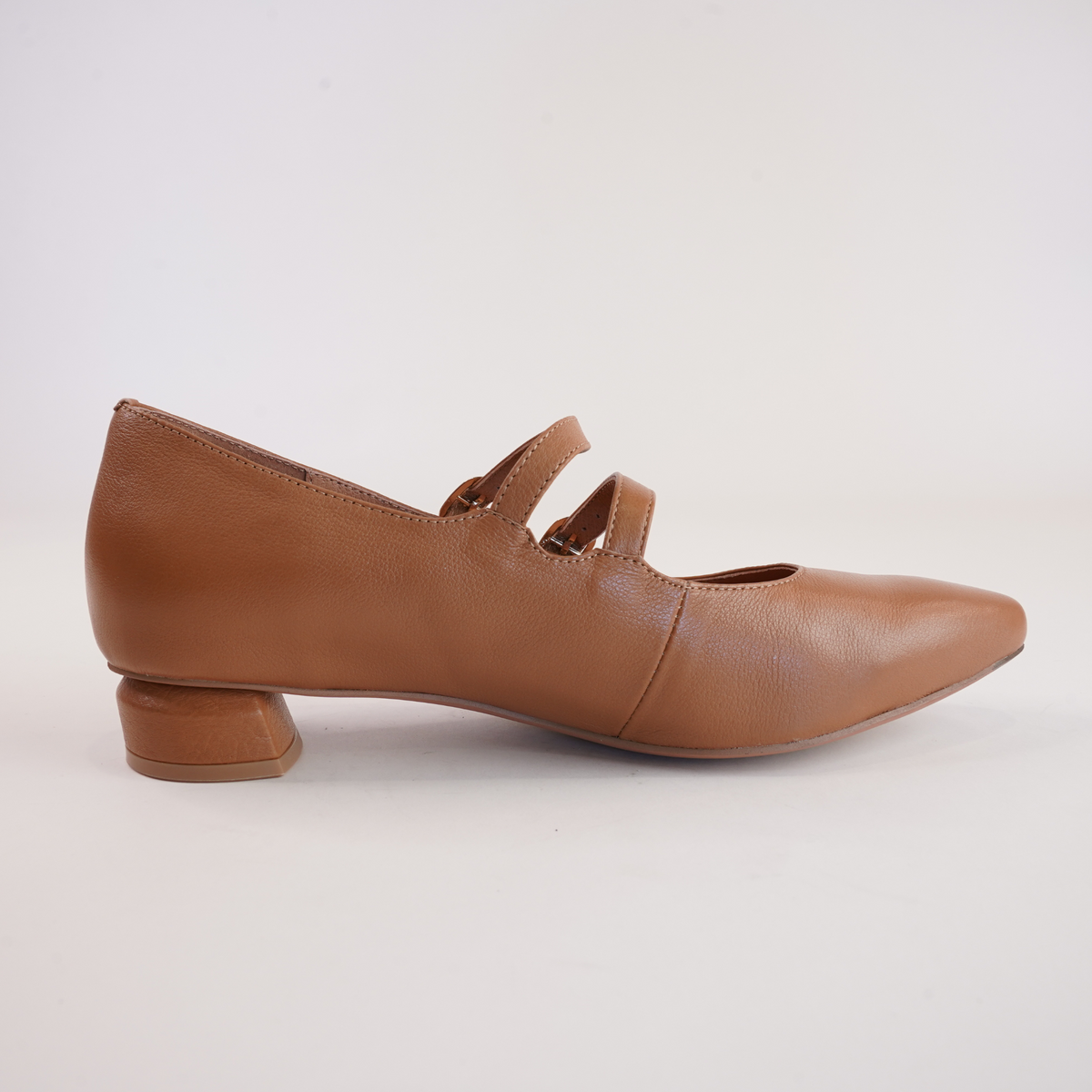 Fuela Dark Tan Leather Flats - DJANGO AND JULIETTE | Shouz