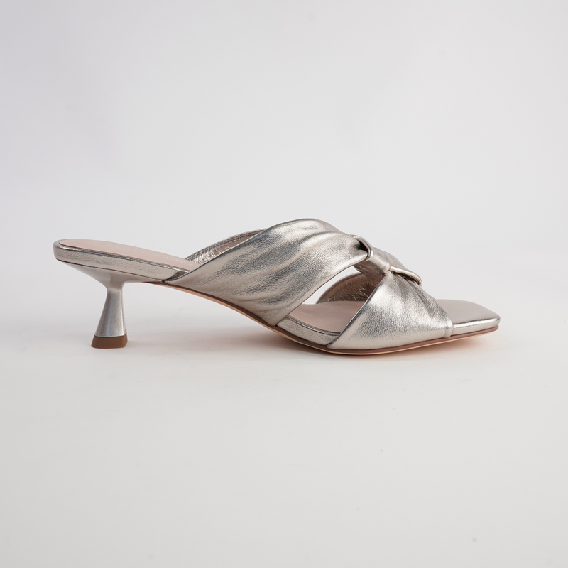 Kineta Platino Leather Heels