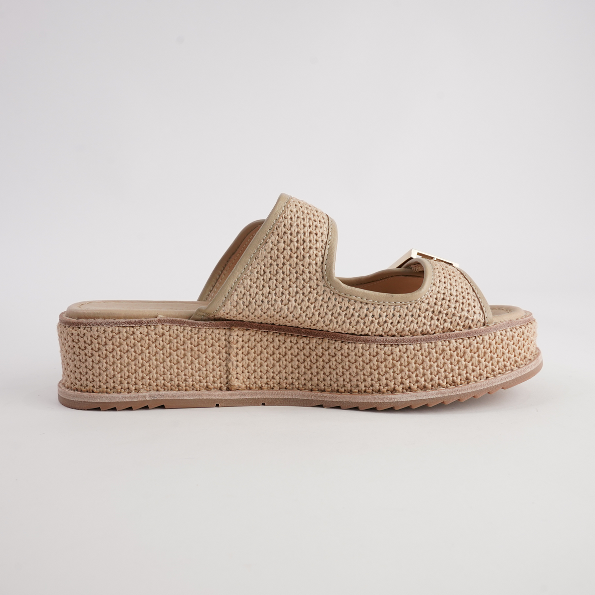 Vexta Camel Leather/ Camel Raffia Slides - DJANGO AND JULIETTE | Shouz