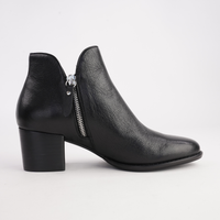 Mitysue Black.Leather/ Black Boots - DJANGO AND JULIETTE | Shouz