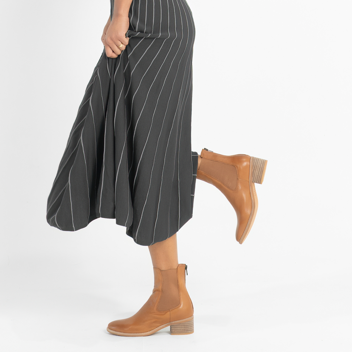 Panord Tan Leather Ankle Boots - DJANGO AND JULIETTE | Shouz
