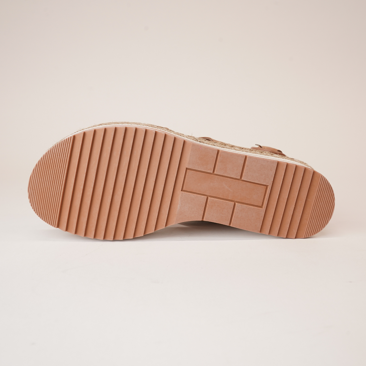 Atha Dark Tan Leather Sandals - DJANGO AND JULIETTE | Shouz