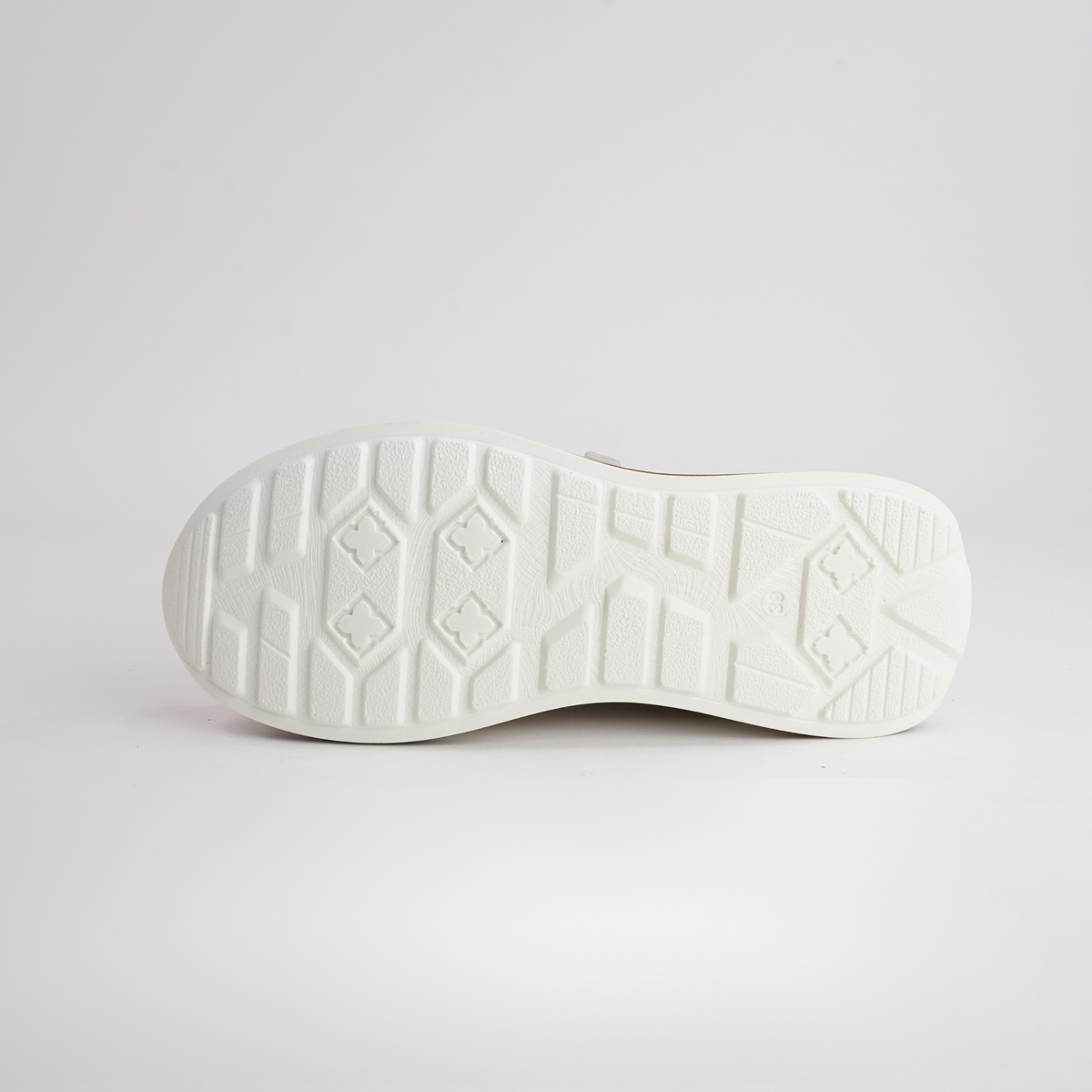 Vogue Crema Leather Sneakers - SALA | Shouz
