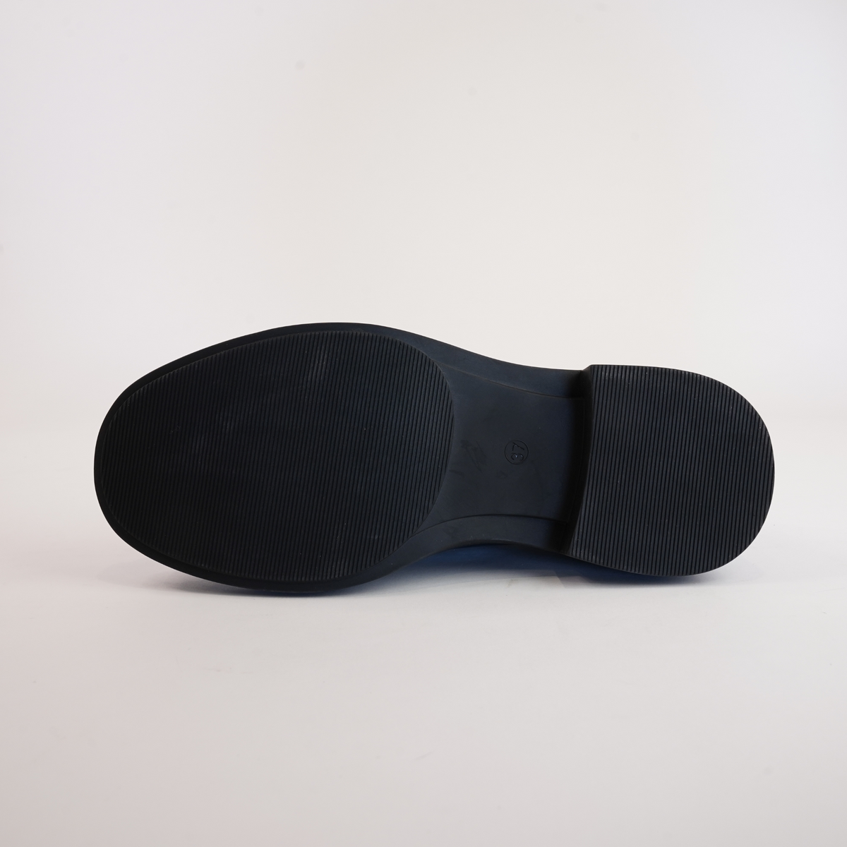 Ishie Black Patent Leather Loafers - DJANGO AND JULIETTE | Shouz