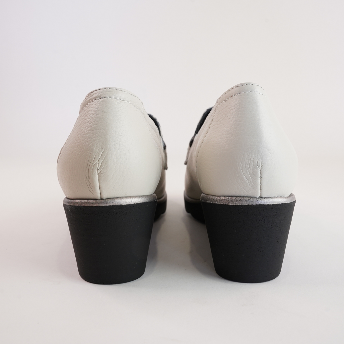 4668 White/leopard Leather Loafers