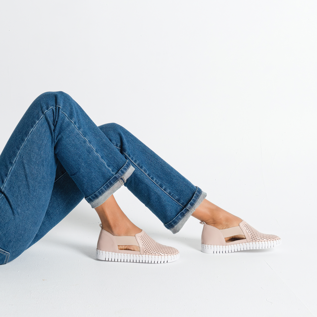 Habiki Rose Leather Sneakers - DJANGO AND JULIETTE | Shouz