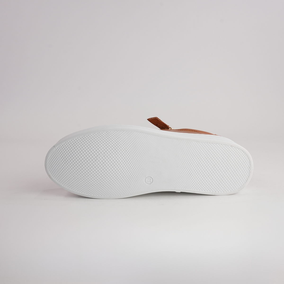 Abbey Coconut Leather Sneakers