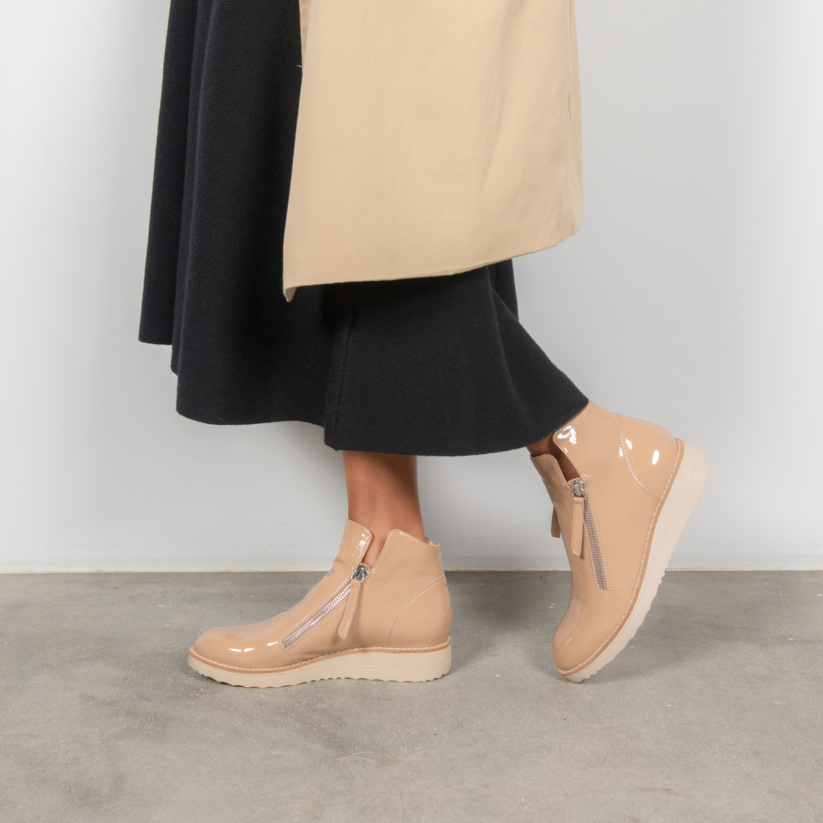 Ohmy Cafe Patent Ankle Boots - TOP END | Shouz