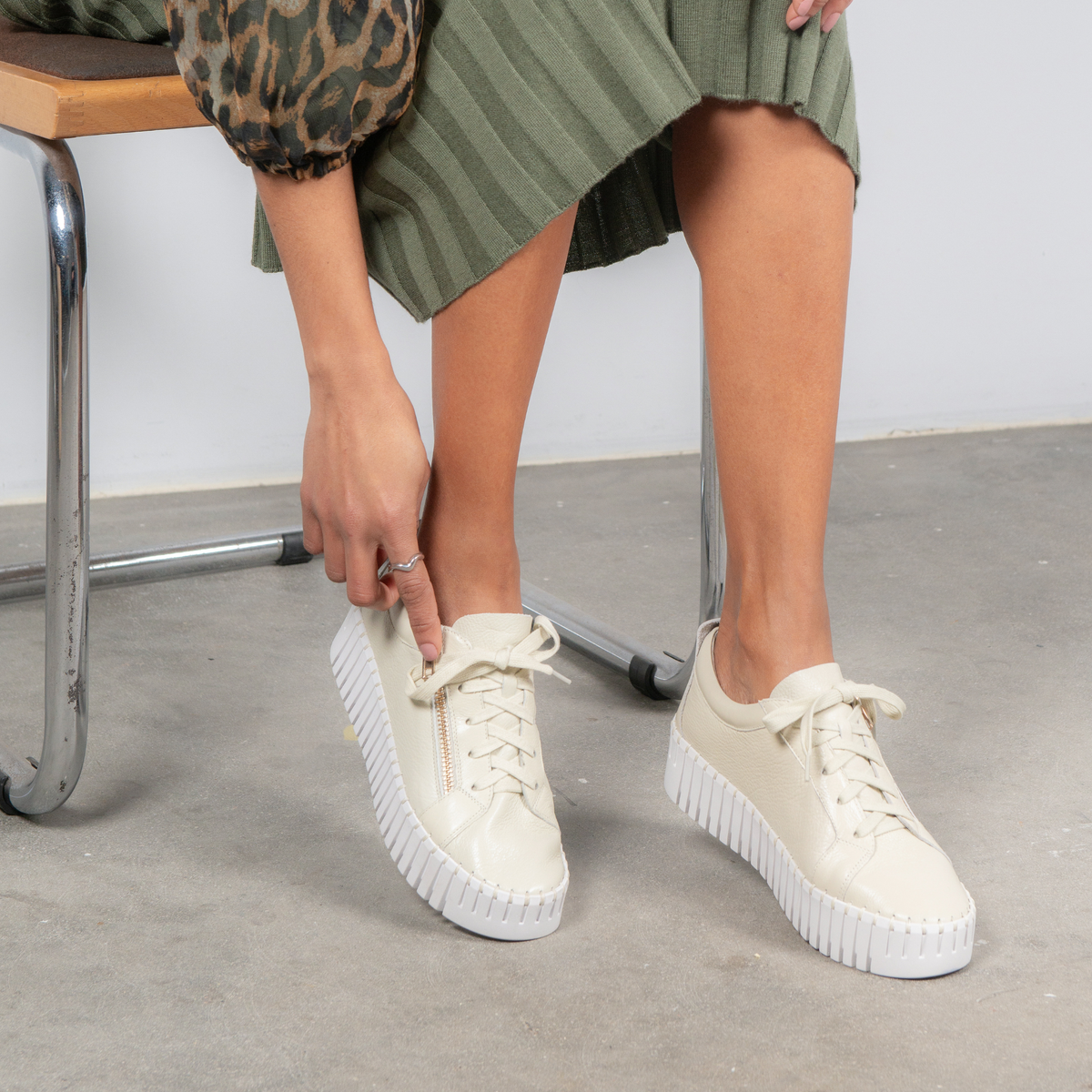 Bump Almond Leather Sneakers