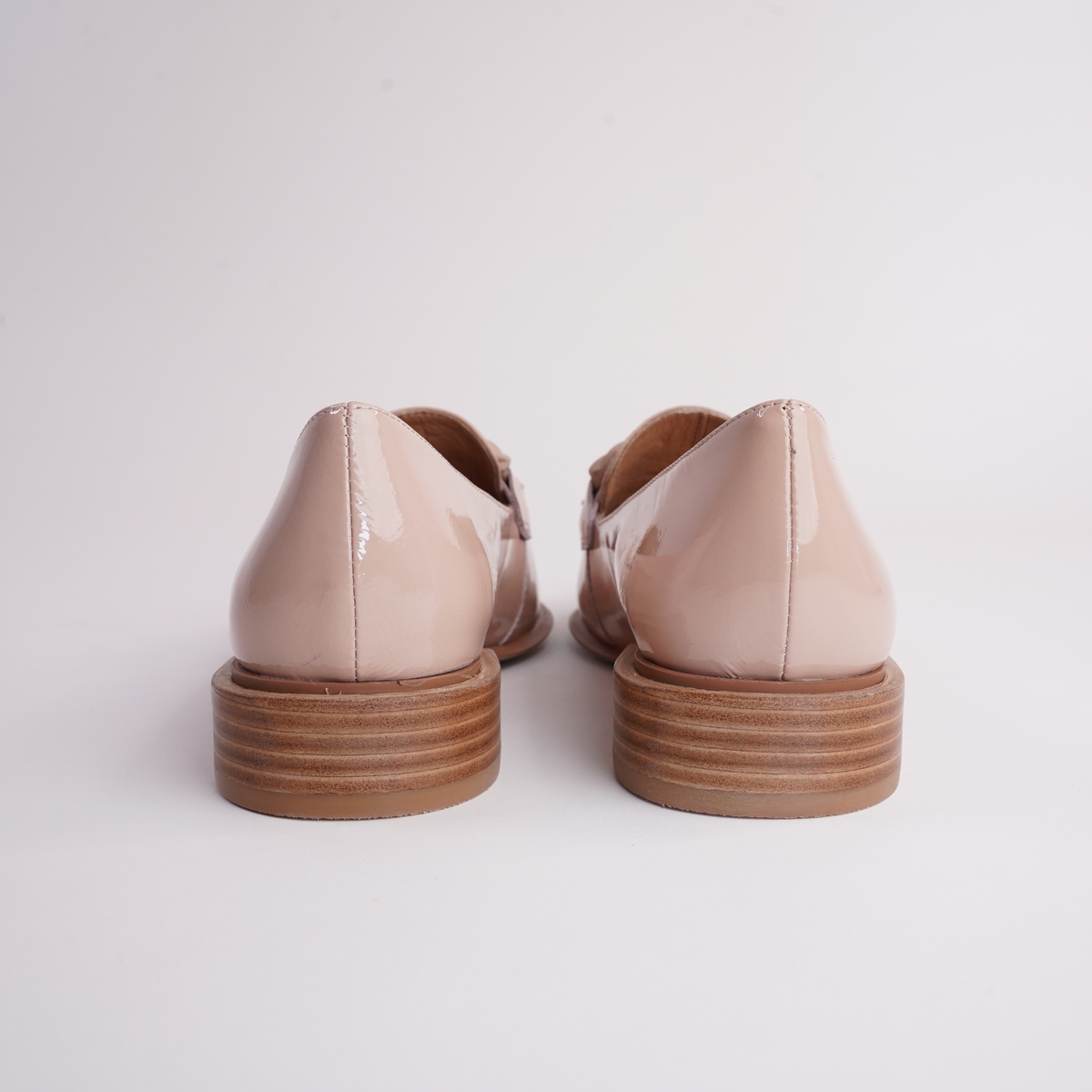 Elgin Cappuccino Patent Leather Loafers - DJANGO AND JULIETTE | Shouz