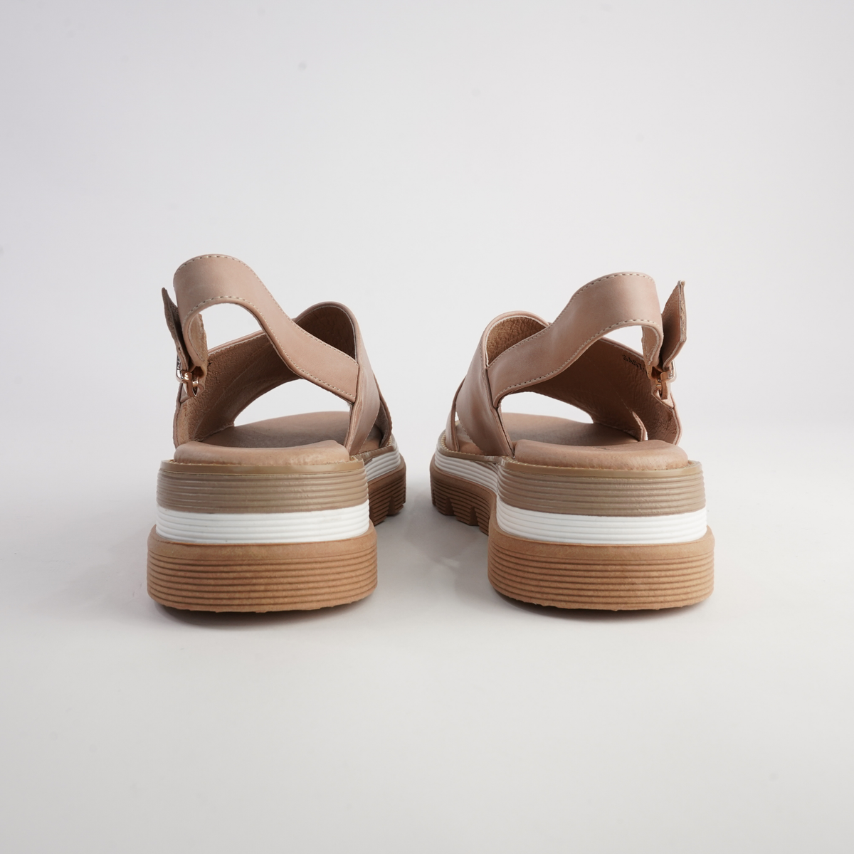 Sasi Cappuccino Leather Sandals - DJANGO AND JULIETTE | Shouz