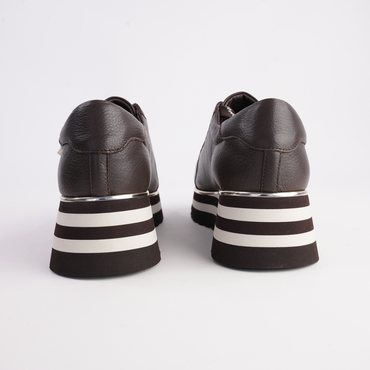 Eammes Choc/Milk Leather Sneakers