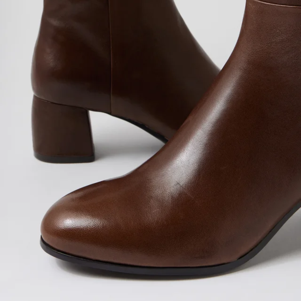 Felman Cocoa Leather Knee High Boots - DJANGO AND JULIETTE | Shouz