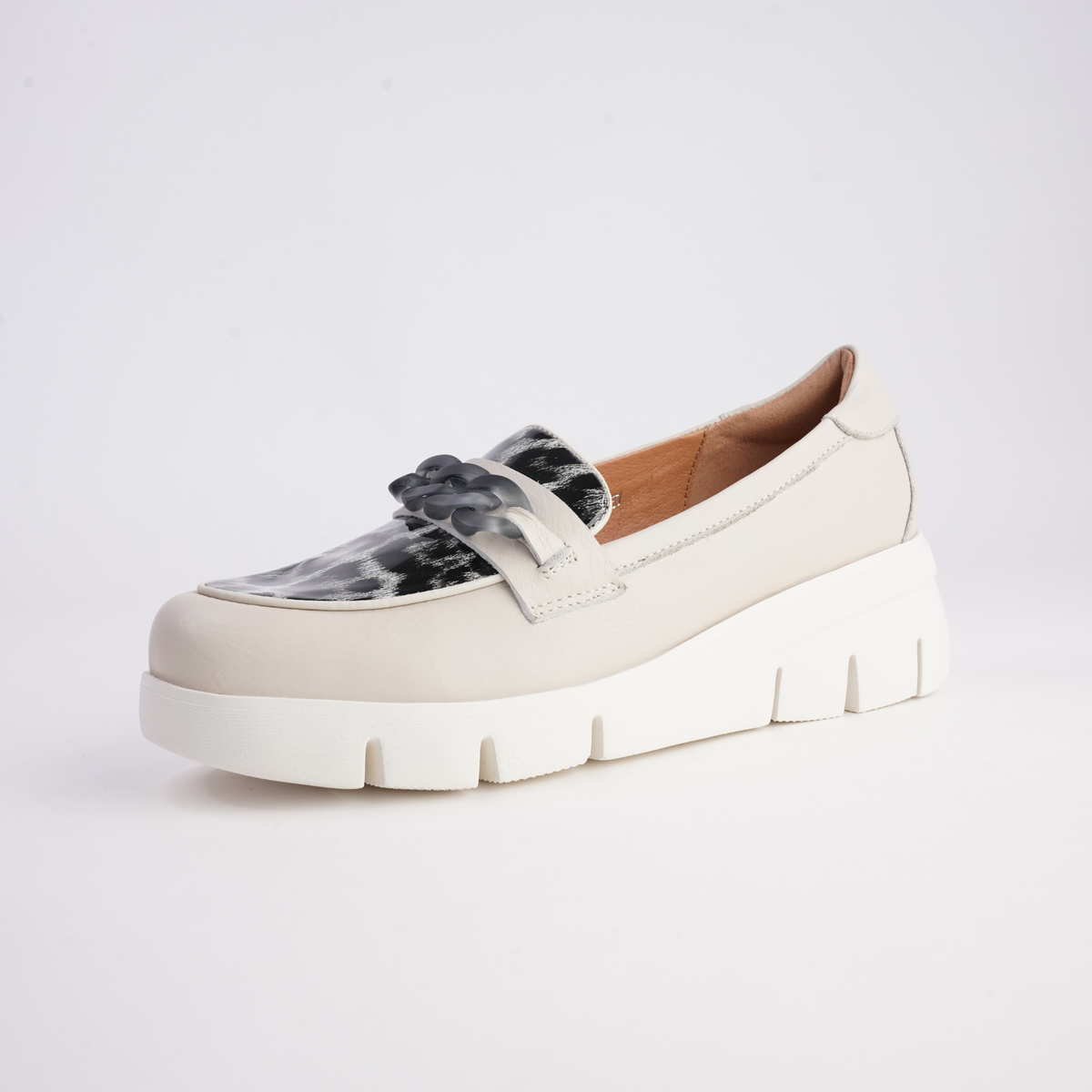 Barcelona Vanilla Multi Leather Loafers - MARCO SANTINI | Shouz