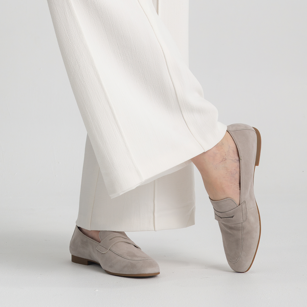Eleanor Visone Suede Loafers - GABOR | Shouz
