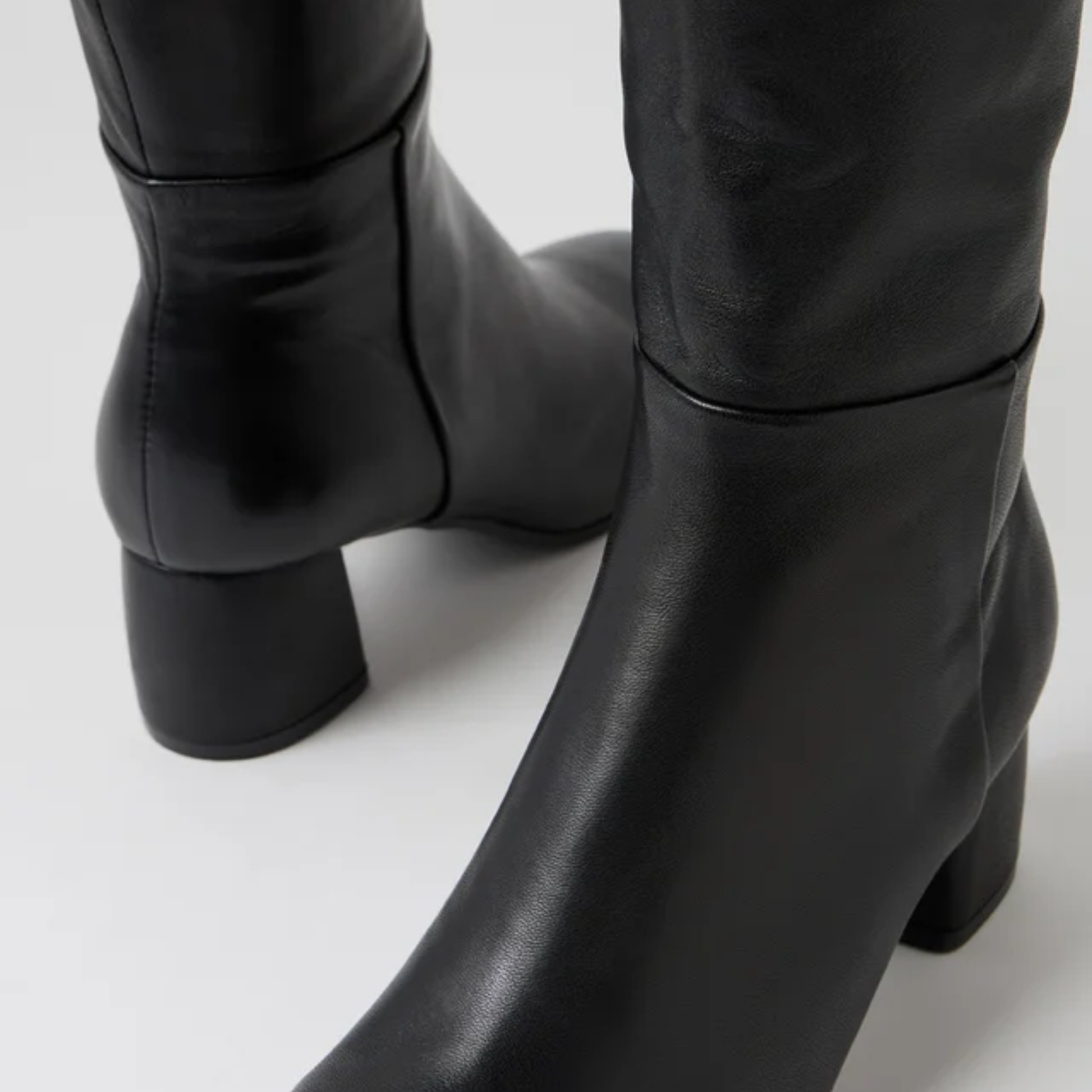 Felman Black Leather Knee High Boots - DJANGO AND JULIETTE | Shouz