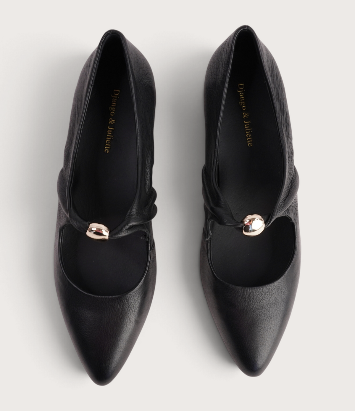 Estrela Black Leather Flats - DJANGO AND JULIETTE | Shouz