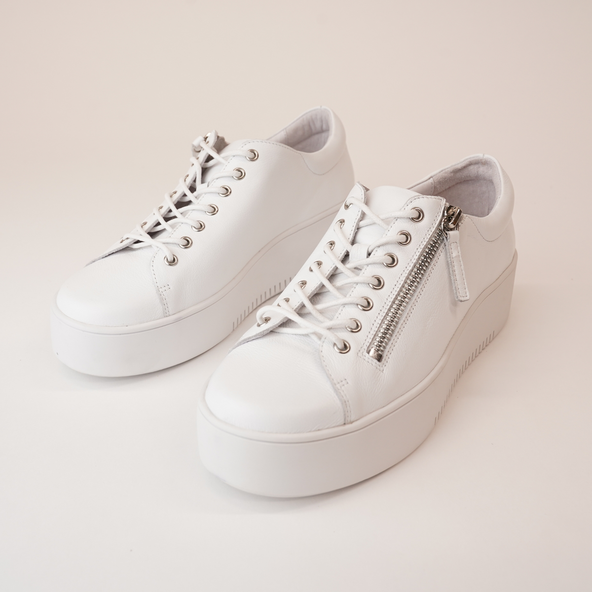 Wolfie White Leather Sneakers