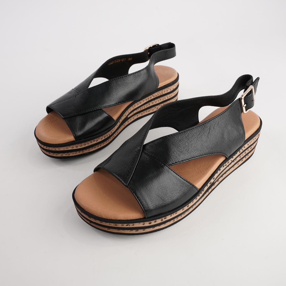 Christa Black Leather Sandals - DJANGO AND JULIETTE | Shouz