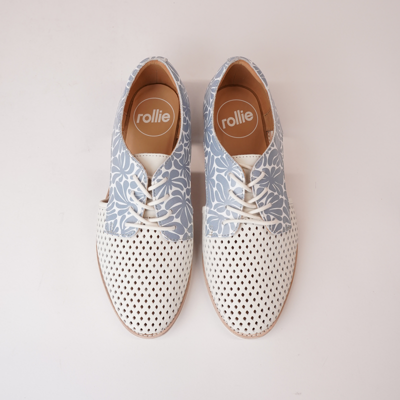 Sidecut Punch White/ Steel Blue Leather Lace Up Flats