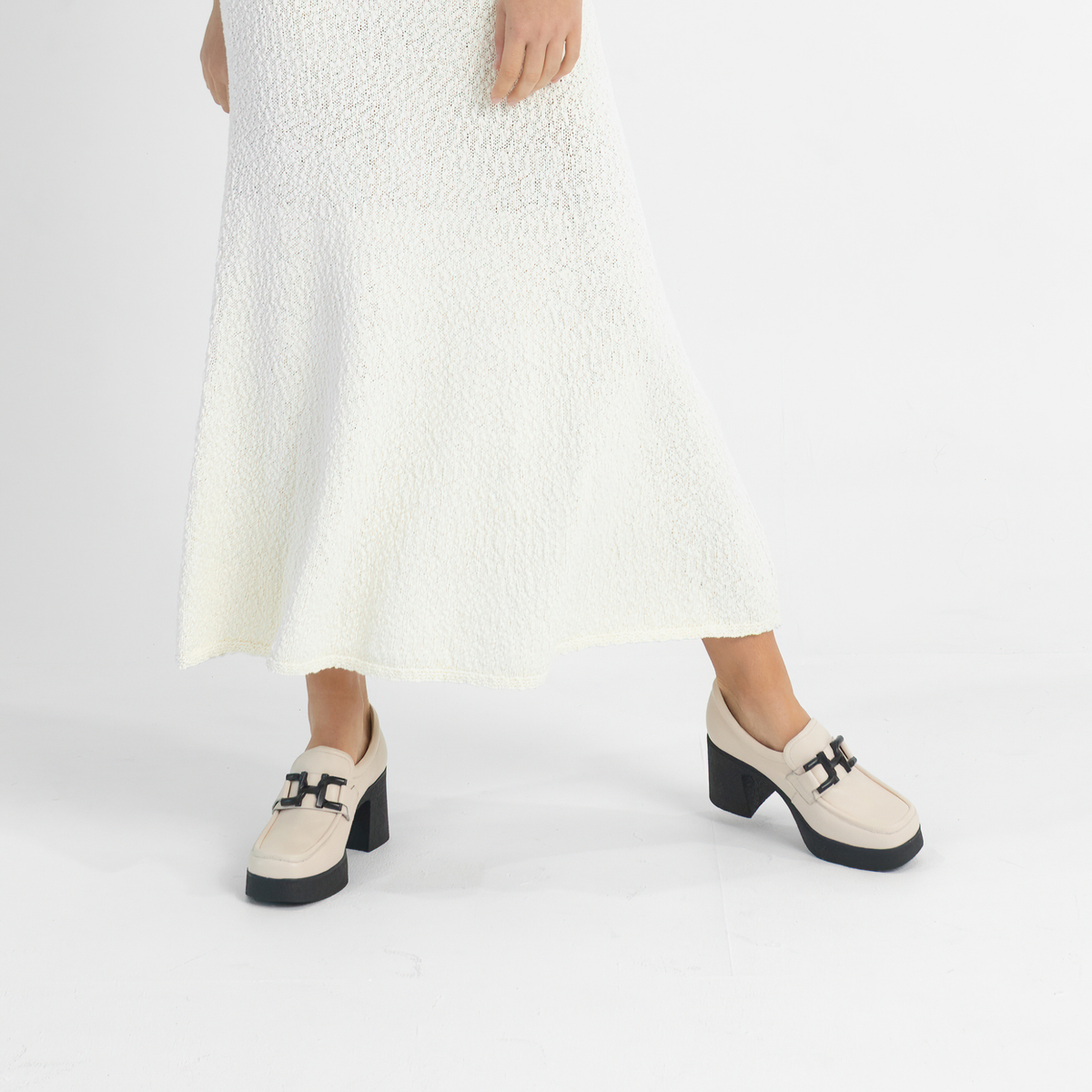 Bella Bone Milled Leather Heeled Loafers - TAMARA LONDON | Shouz