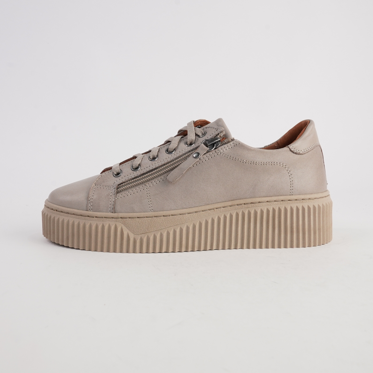 Bonnie Dark Stone Leather Sneakers - SALA | Shouz