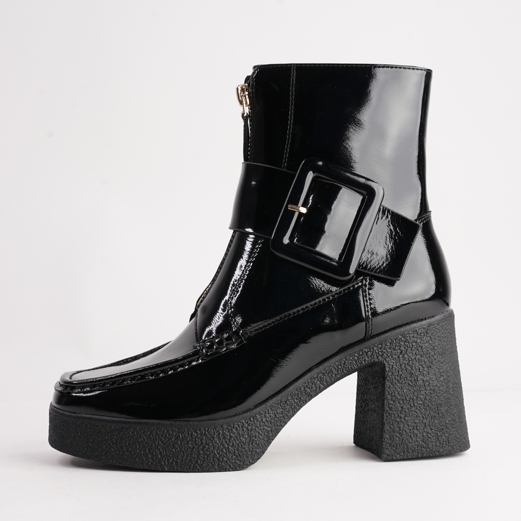 Boondoggle Black Patent Boots by Tamara London – Shouz