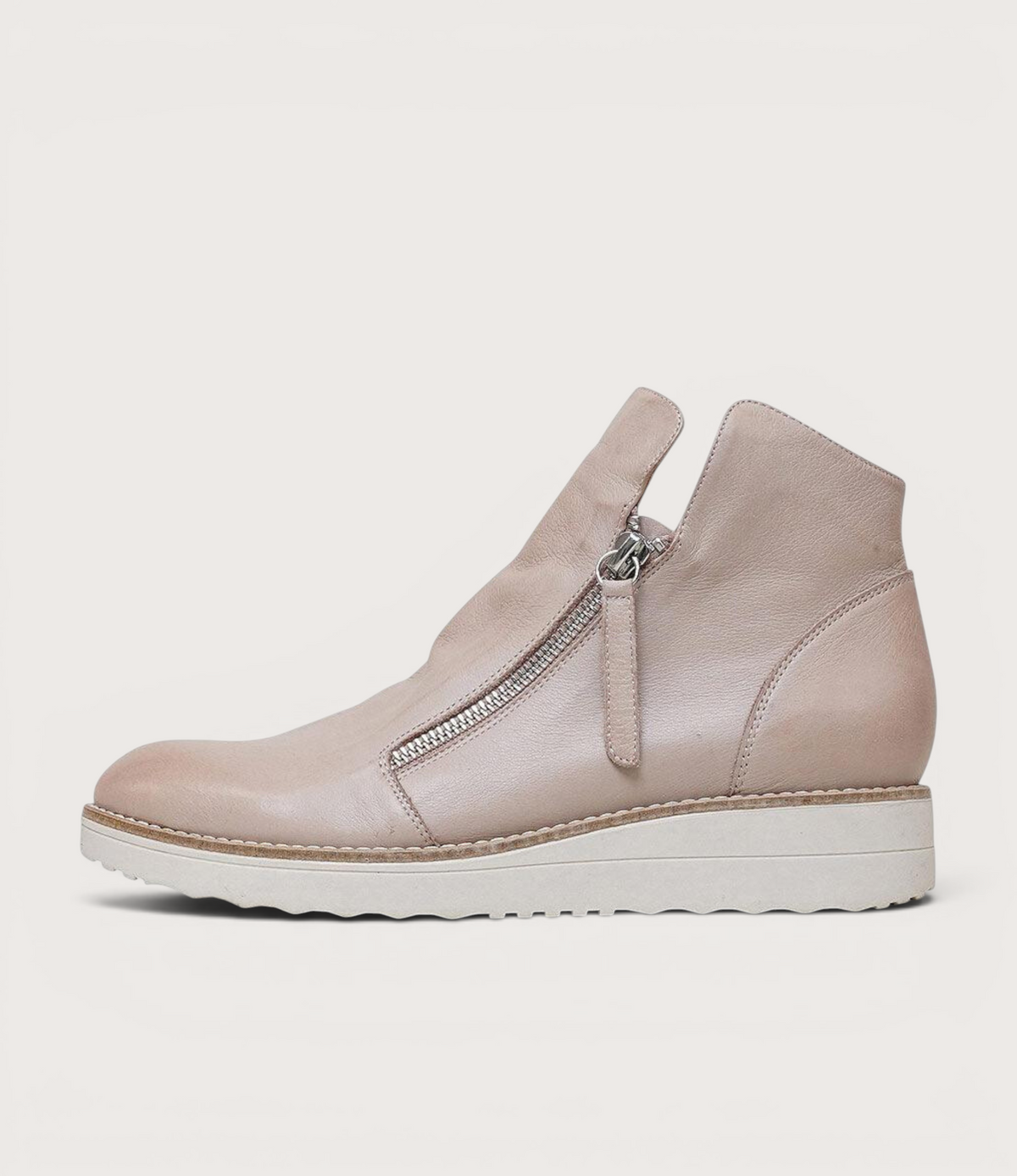 Ohmy Cafe Leather Ankle Boots