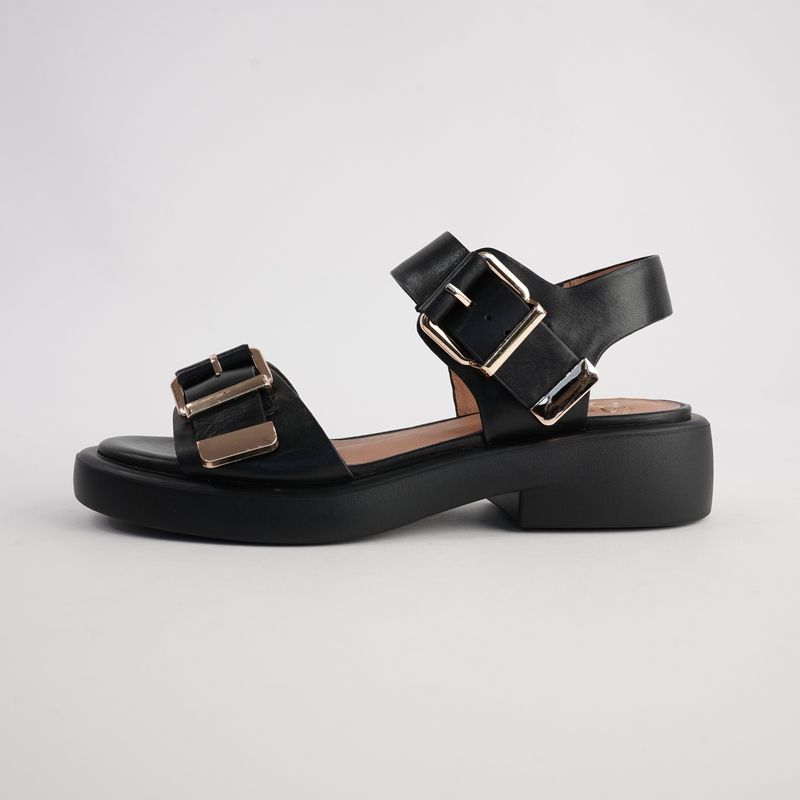 Ele Black Leather Sandals
