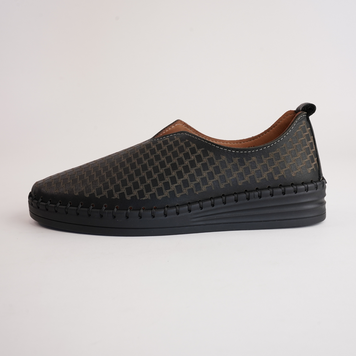 Lassy Black Leather Sneakers - SALA | Shouz