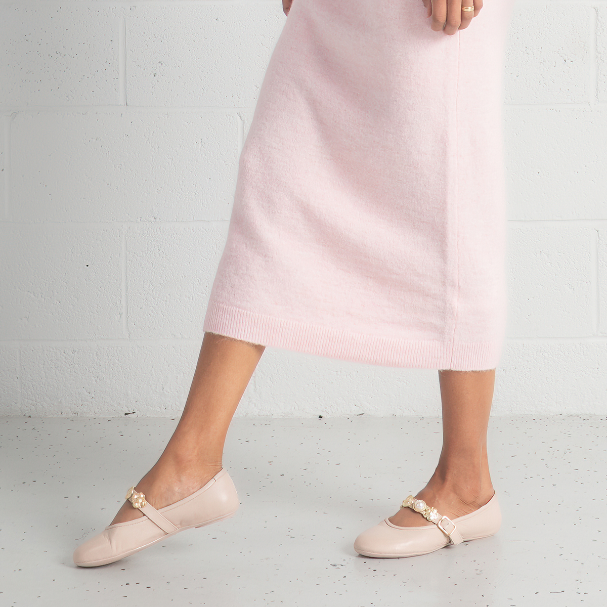 Blairre Nude Leather Ballet Flats - TOP END | Shouz