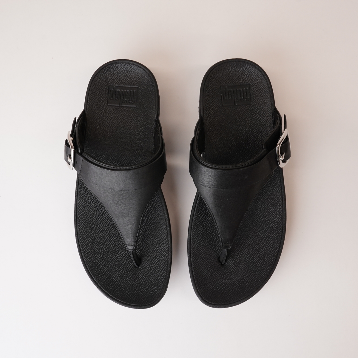 Lulu Adjustable Leather Toe Post Black Sandals - FITFLOP | Shouz