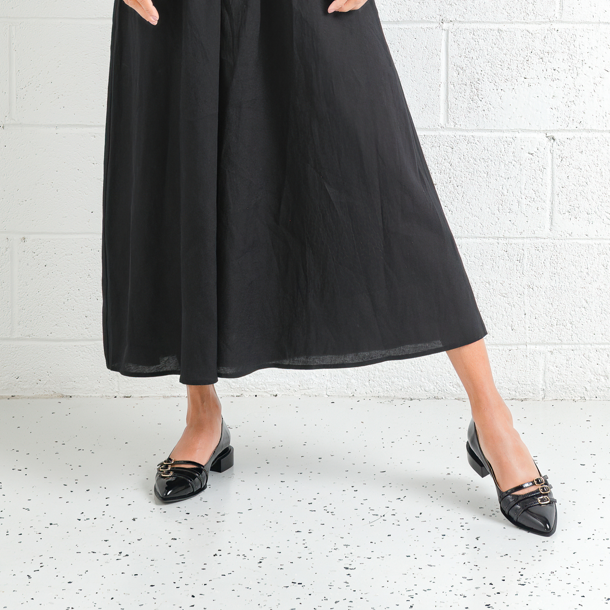 Eliora Black Patent Leather Flats - DJANGO AND JULIETTE | Shouz