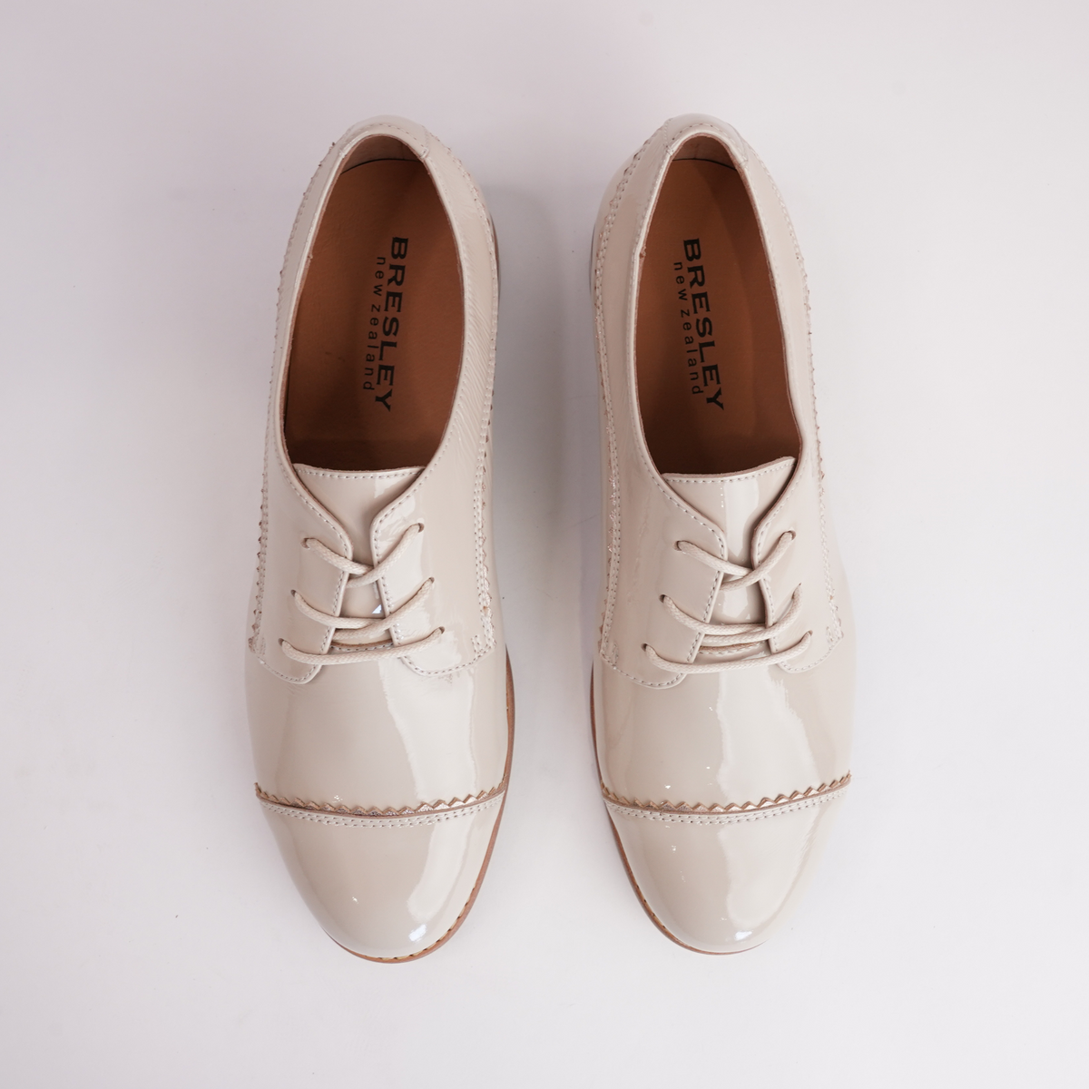 Alpopo Nude Patent Lace-up Flats - BRESLEY | Shouz