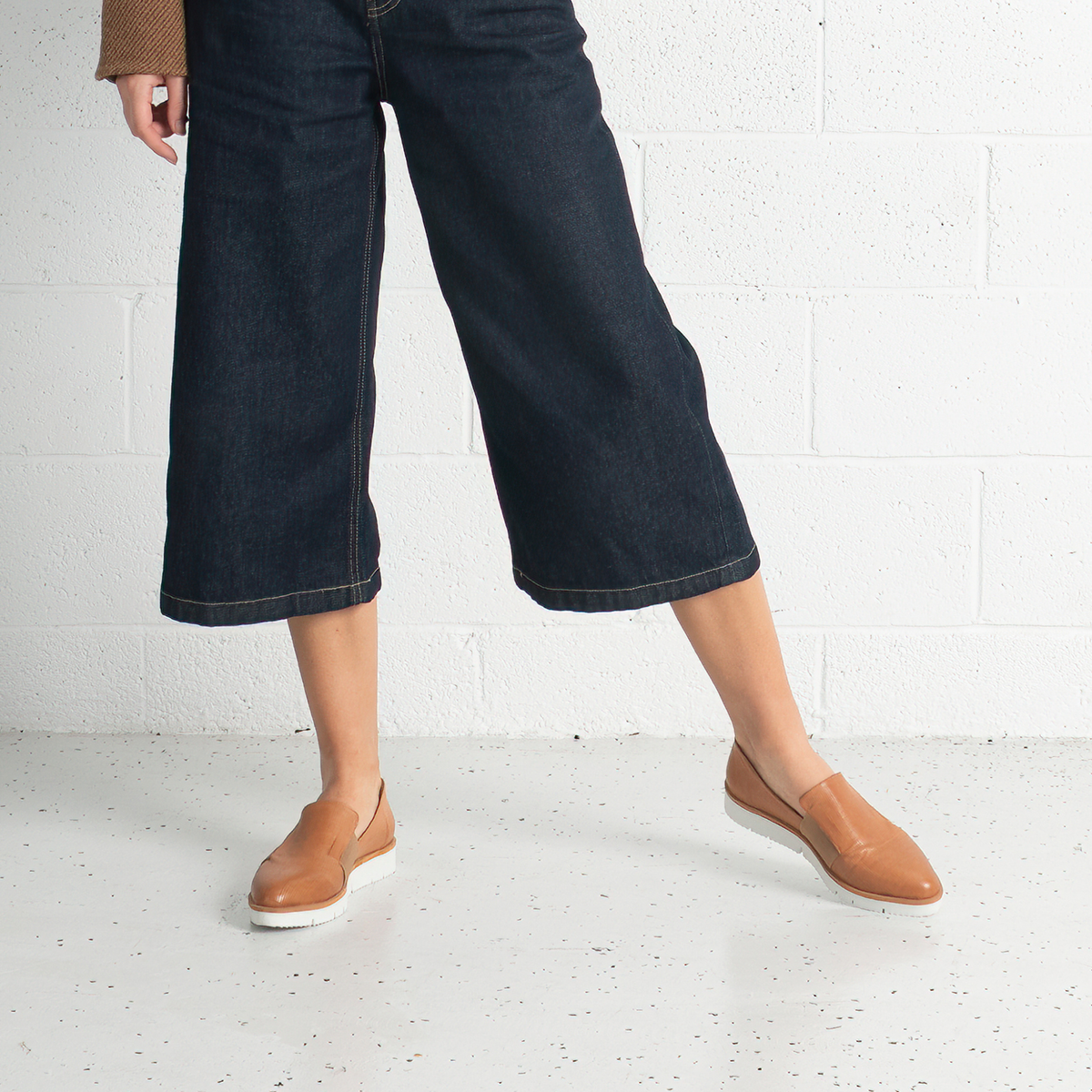 Olga Taba Leather Flats