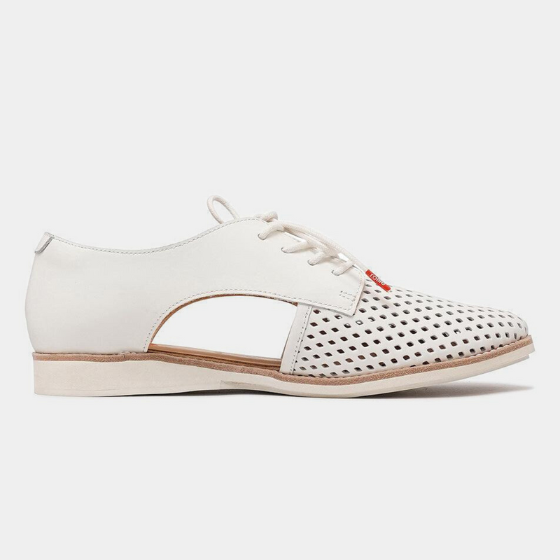 Sidecut Punch Sports White Leather Lace Up Flats