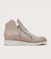 Ohmy Cafe Leather Ankle Boots