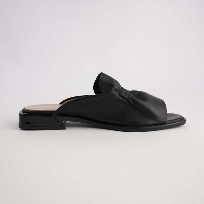 Luna Black Leather Flats