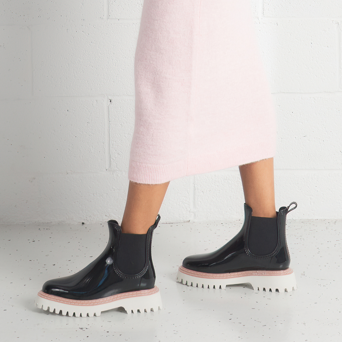 Annabelle Black Gumboots - LOS CABOS | Shouz