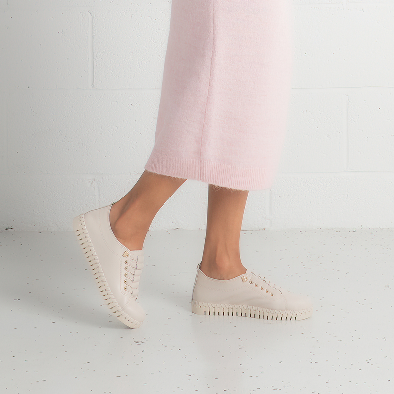 Sonia Off White Leather Sneakers