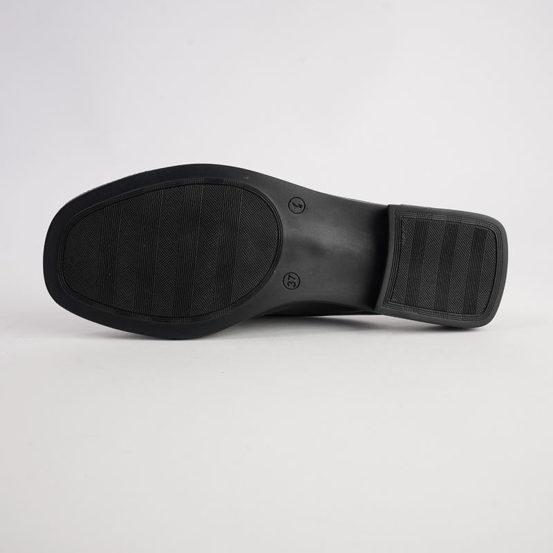 Luna Black Leather Flats