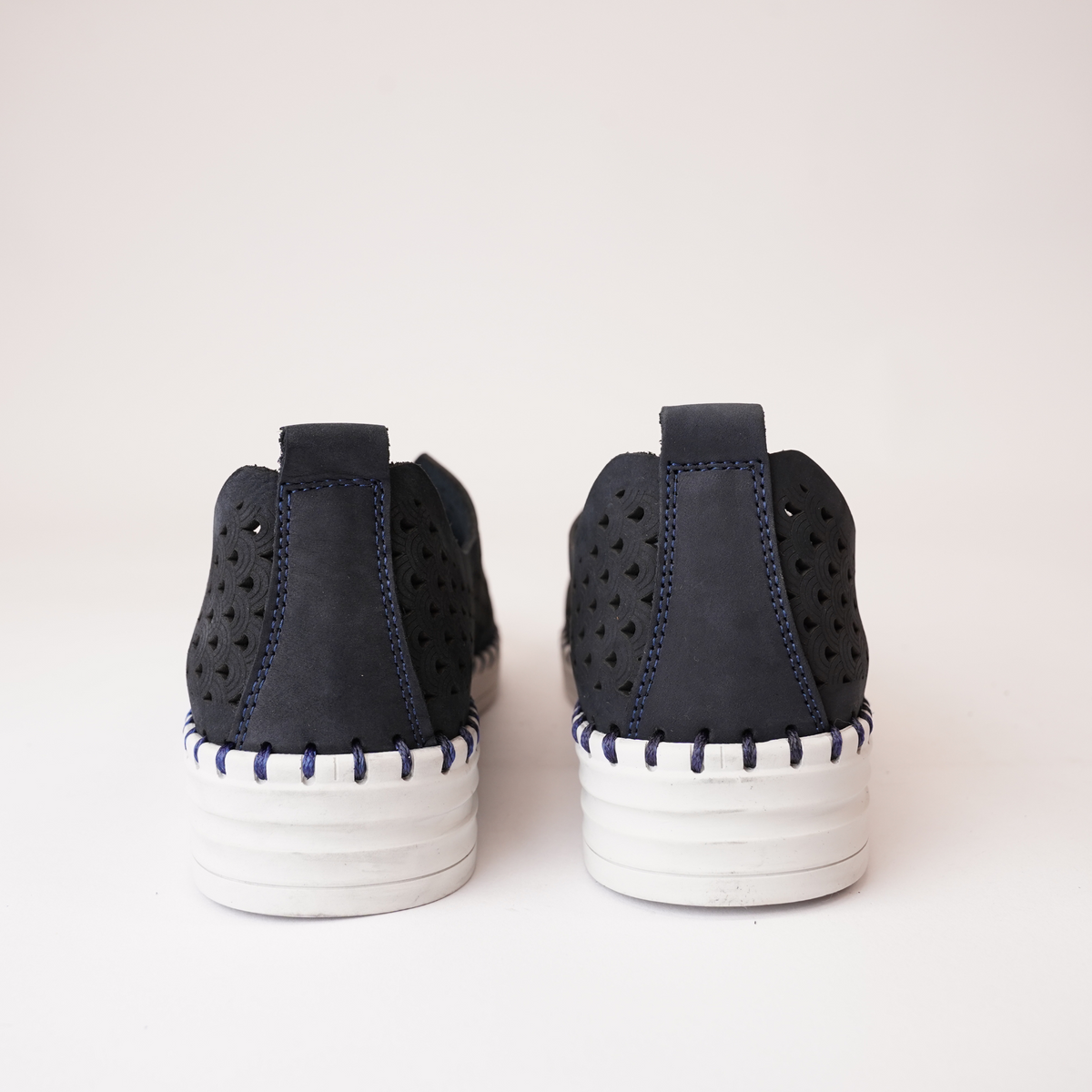 Lasso Deep Ocean Leather Sneakers - SALA | Shouz