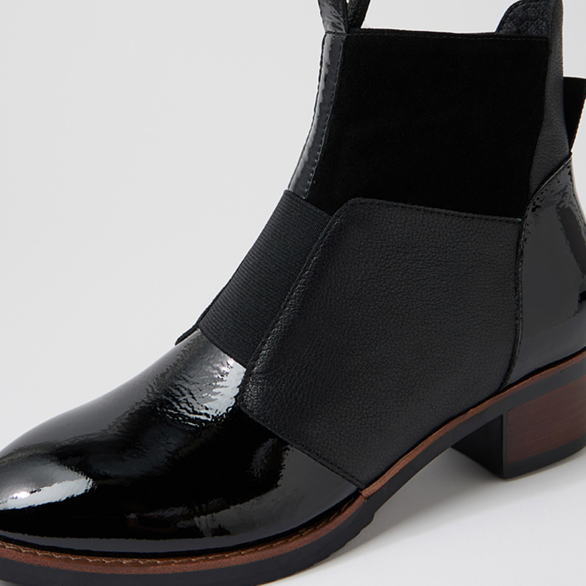 Traigs Black Mix Leather Ankle Boots - DJANGO AND JULIETTE | Shouz